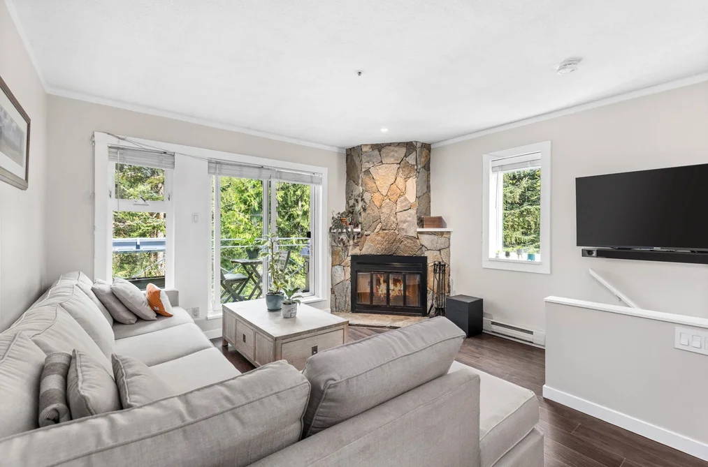 24 2211 MARMOT PLACE, Whistler BC V8E 0M6, Whistler BC — Residential for Sale - Photo 4