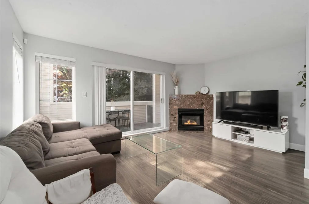 24 270 CASEY STREET, Coquitlam BC V3K 6Y4, Coquitlam BC — Residential for Sale - Photo 3