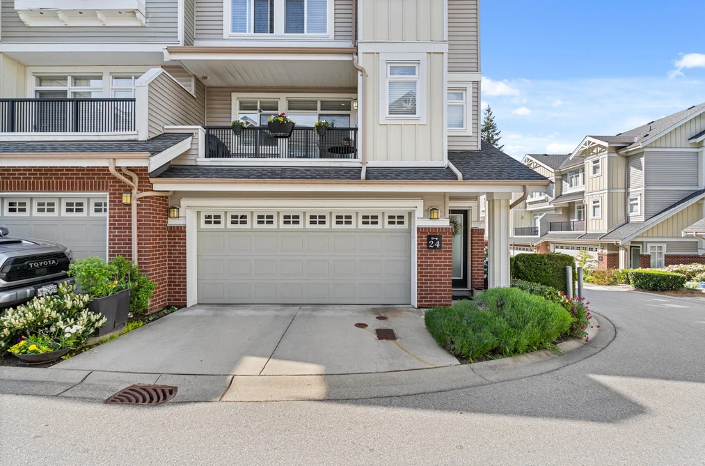 24 2925 KING GEORGE BOULEVARD, Surrey BC V4P 1B8, Surrey BC — Residential for Sale - Photo 2