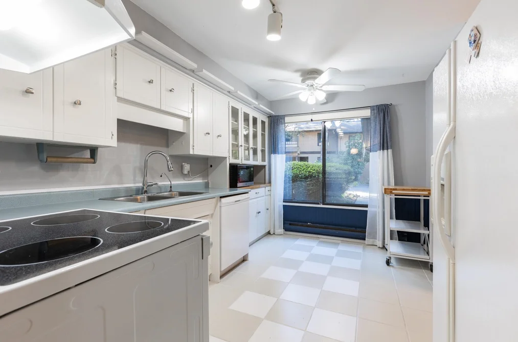 24 3015 TRETHEWEY STREET, Abbotsford BC V2T 3R4, Abbotsford BC — Residential for Sale — Photo 7 of 39