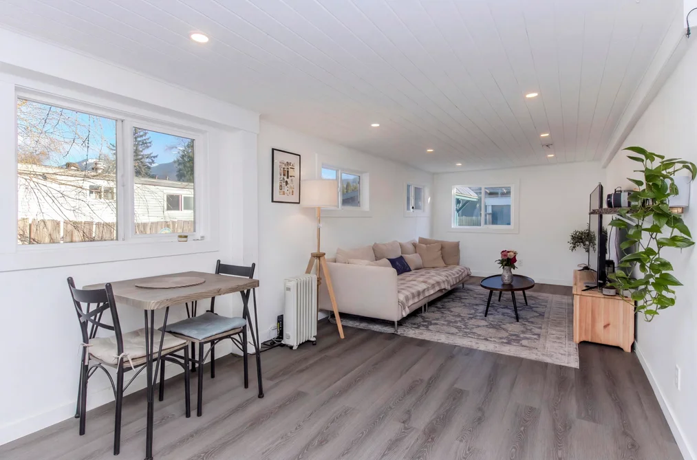 24 40157 GOVERNMENT ROAD, Squamish BC V8B 0N7, Squamish BC — Residential for Sale - Photo 2
