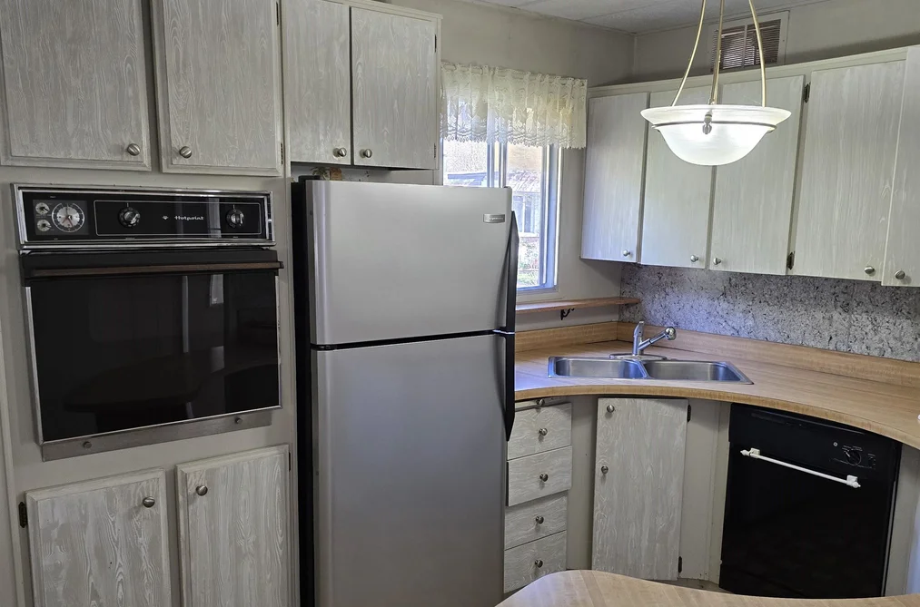 24 46484 CHILLIWACK LAKE ROAD, Sardis - Chwk River Valley BC V2R 3R7, Sardis - Chwk River Valley BC — Residential for Sale - Photo 4