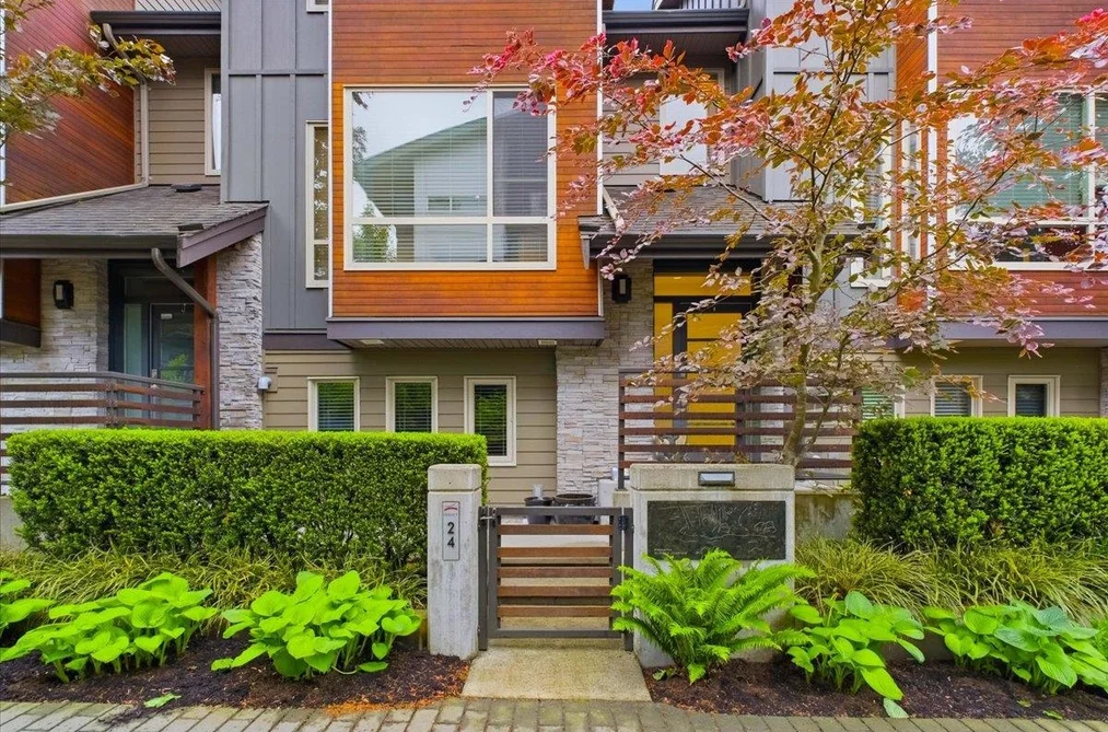 24 897 PREMIER STREET, North Vancouver BC V7J 2G7, North Vancouver BC — Residential for Sale - Photo 2