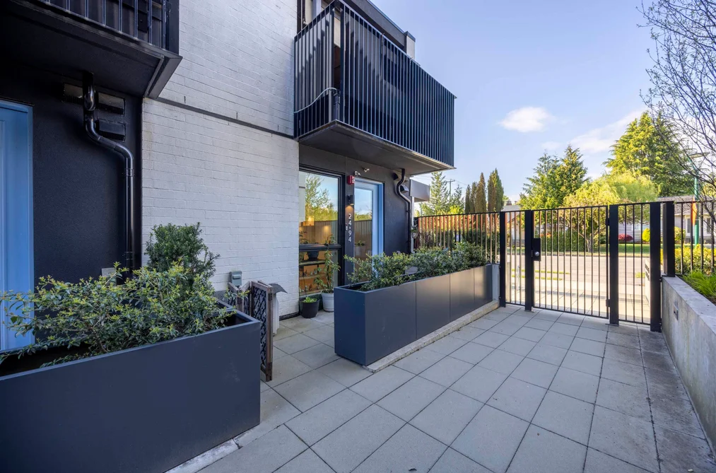 Condo for sale at 24 94 W King Edward Avenue Vancouver British Columbia - MLS: R3050233