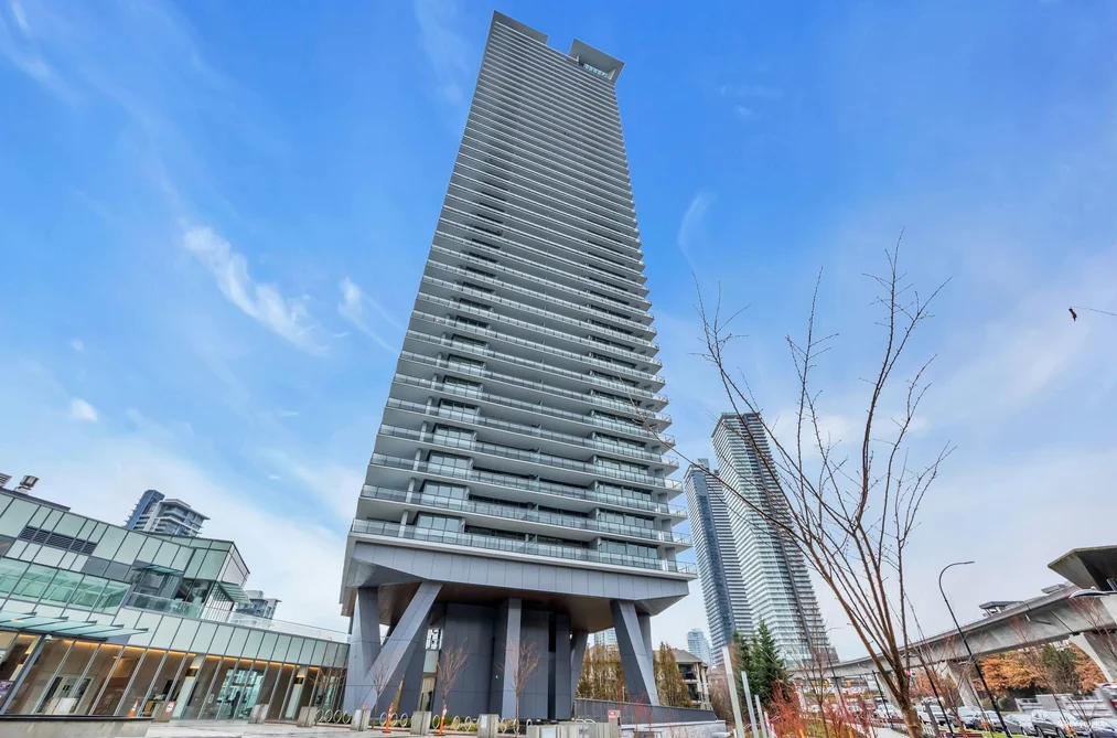 Condo for sale at 2401 4720 Lougheed Highway Burnaby British Columbia - MLS: R3163961