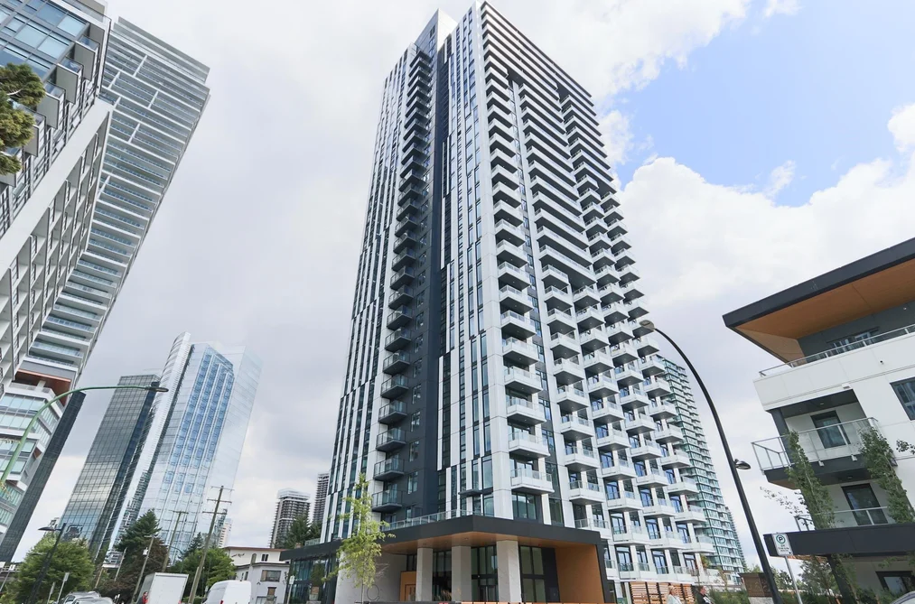 Condo for sale at 2401 6608 Sussex Avenue Burnaby British Columbia - MLS: R3152631