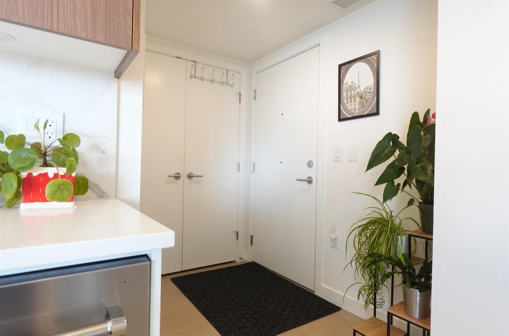 2401 7769 PARK CRESCENT, Burnaby BC V3N 0J7, Burnaby BC — Residential for Sale — Photo 6 of 38