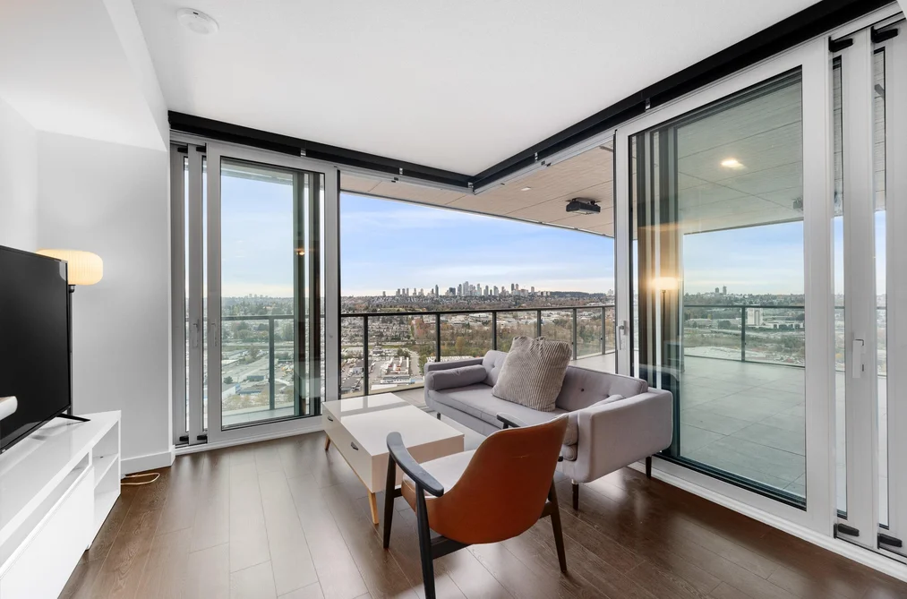 Condo for sale at 2402 4890 Lougheed Highway Burnaby British Columbia - MLS: R3104166