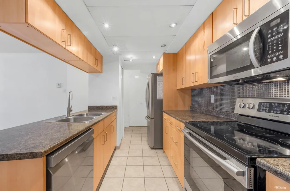 2402 9521 CARDSTON COURT, Burnaby BC V3N 4R8, Burnaby BC — Residential for Sale - Photo 6