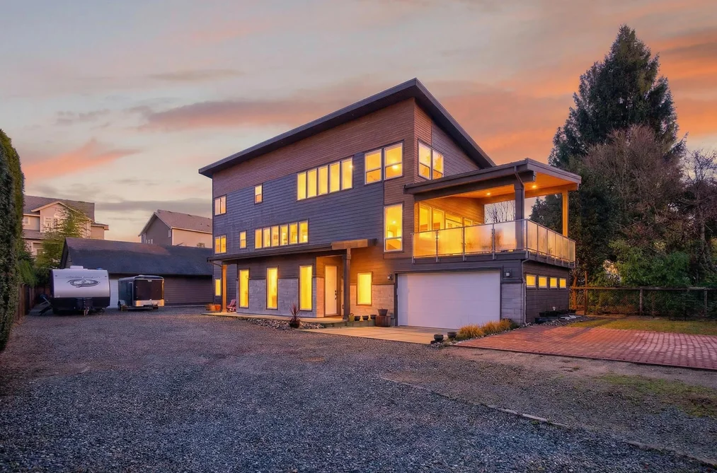 24025 FERN CRESCENT, Maple Ridge BC V4R 2S1, Maple Ridge BC — Residential for Sale - Photo 2