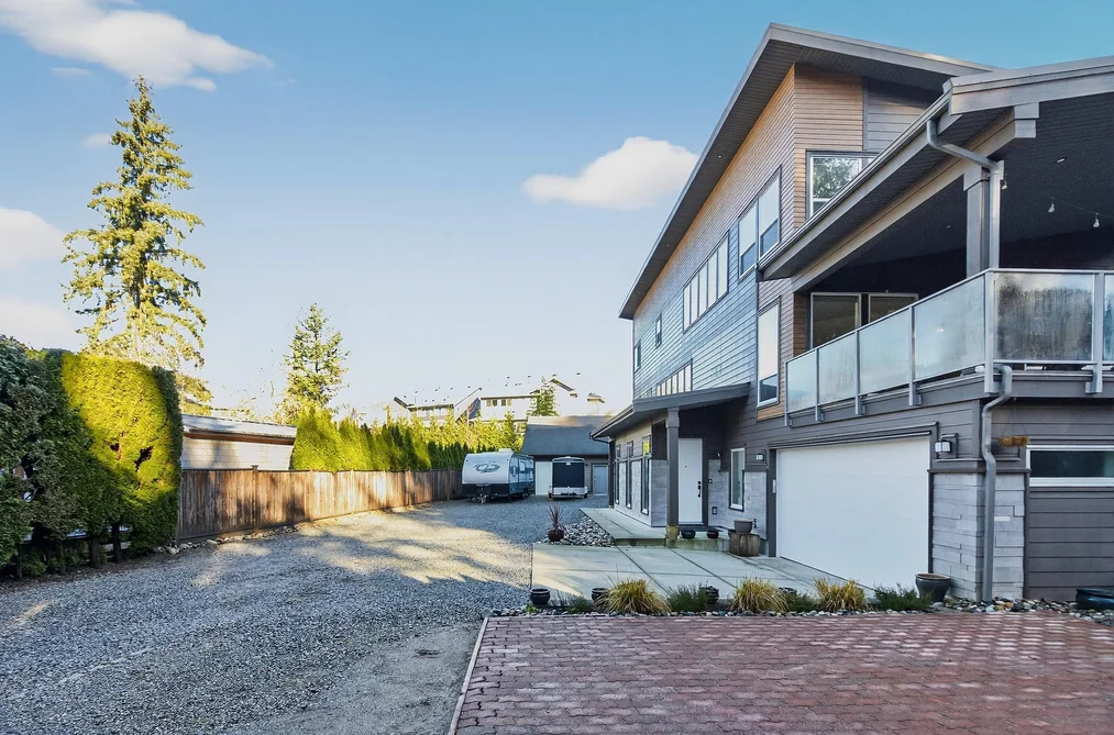 24025 FERN CRESCENT, Maple Ridge BC V4R 2S1, Maple Ridge BC — Residential for Sale - Photo 3
