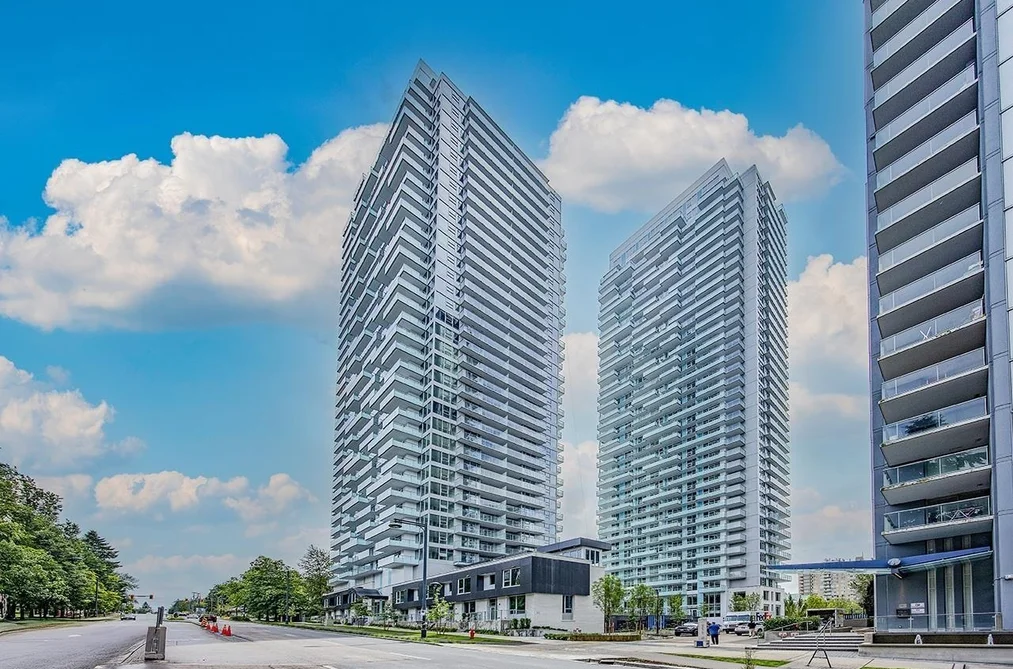 Condo for sale at 2403 13778 100 Avenue Surrey British Columbia - MLS: R3021723