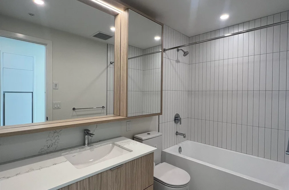 2403 537 COTTONWOOD AVENUE, Coquitlam BC V3J 0S4, Coquitlam BC — Residential for Sale - Photo 2
