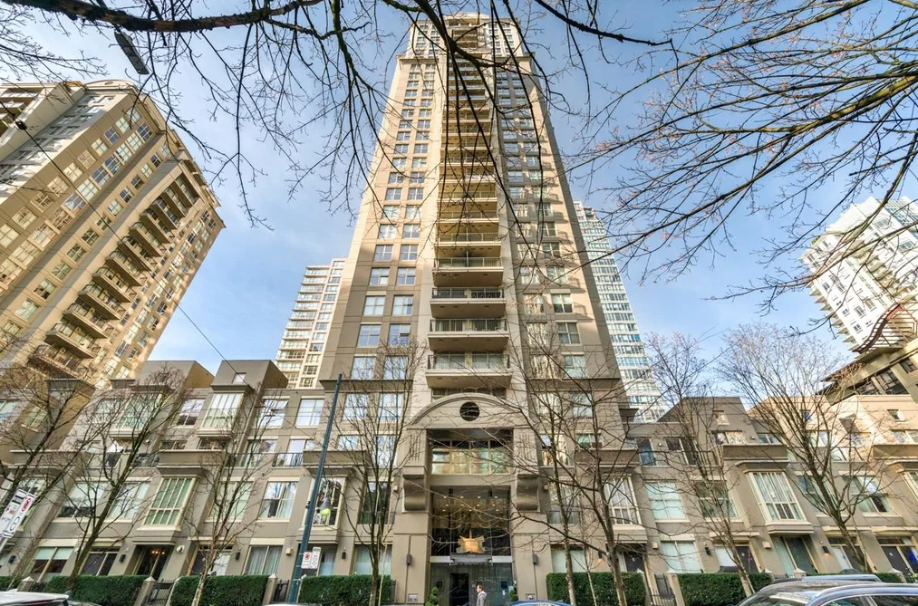 Condo for sale at 2403 969 Richards Street Vancouver British Columbia - MLS: R3089861