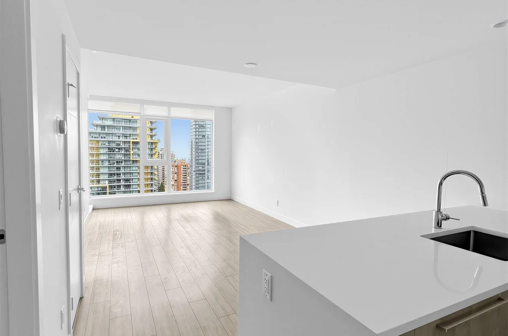 2404 6398 SILVER AVENUE, Burnaby BC V5H 0K7, Burnaby BC — Residential for Sale - Photo 2