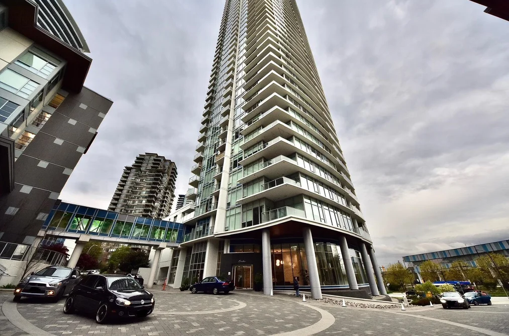 Condo for sale at 2405 1788 Gilmore Avenue Burnaby British Columbia - MLS: R3115411