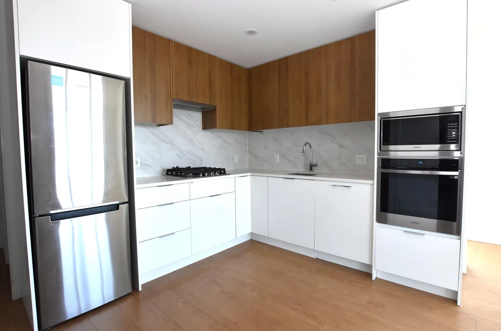 Condo for sale at 2407 13359 Old Yale Road Surrey British Columbia - MLS: R3078364