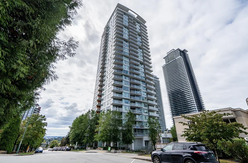 Condo for sale at 2407 530 Whiting Way Coquitlam British Columbia - MLS: R3163066