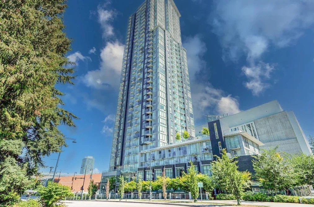 Condo for sale at 2408 13438 Central Avenue Surrey British Columbia - MLS: R3123477