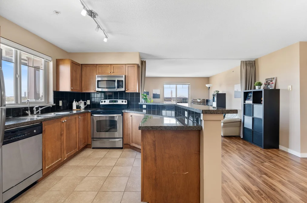2408 244 SHERBROOKE STREET, New Westminster BC V3L 0A3, New Westminster BC — Residential for Sale - Photo 6