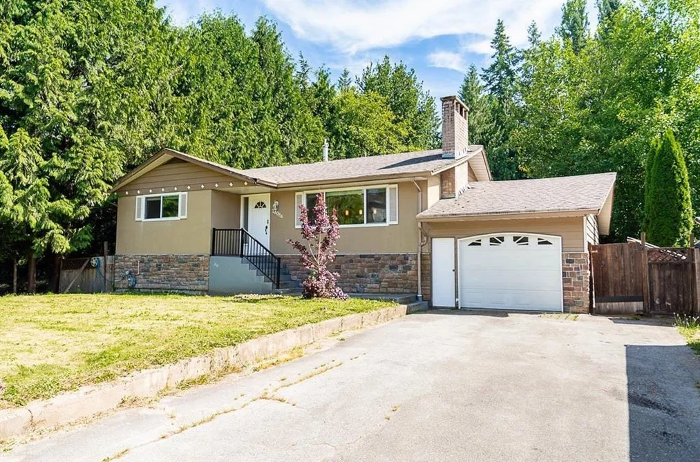 24084 102 Ave, Maple Ridge, BC - MLS: R3172353