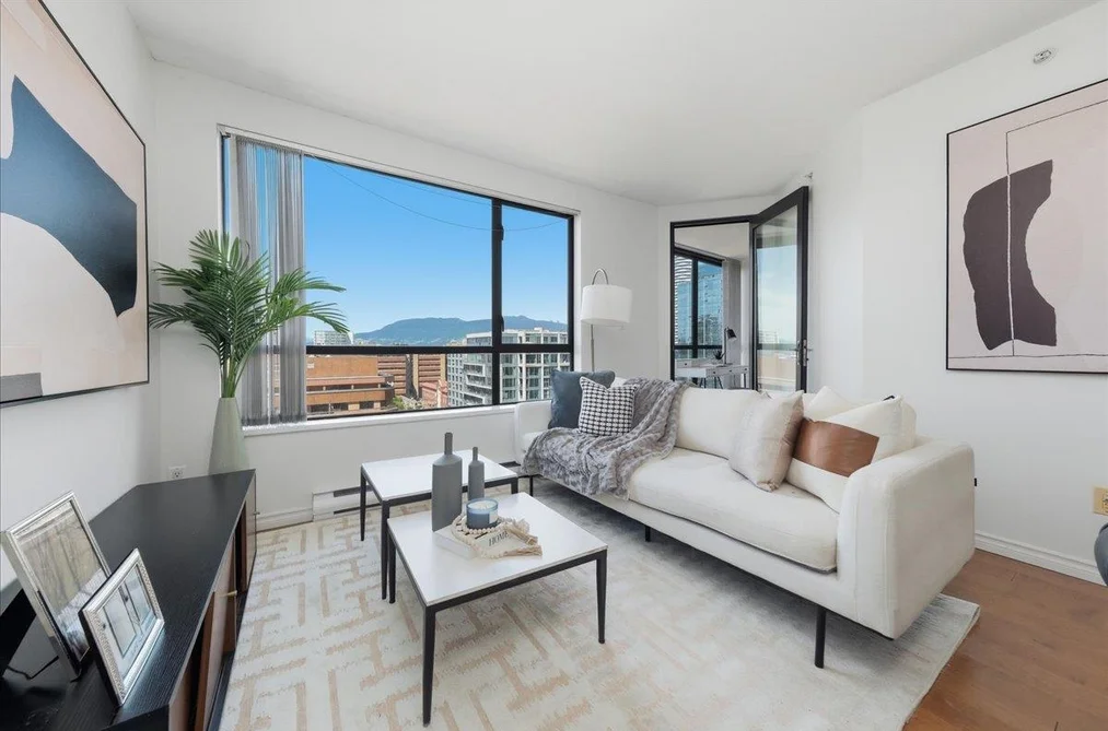 Condo for sale at 2409 1189 Howe Street Vancouver British Columbia - MLS: R3123606