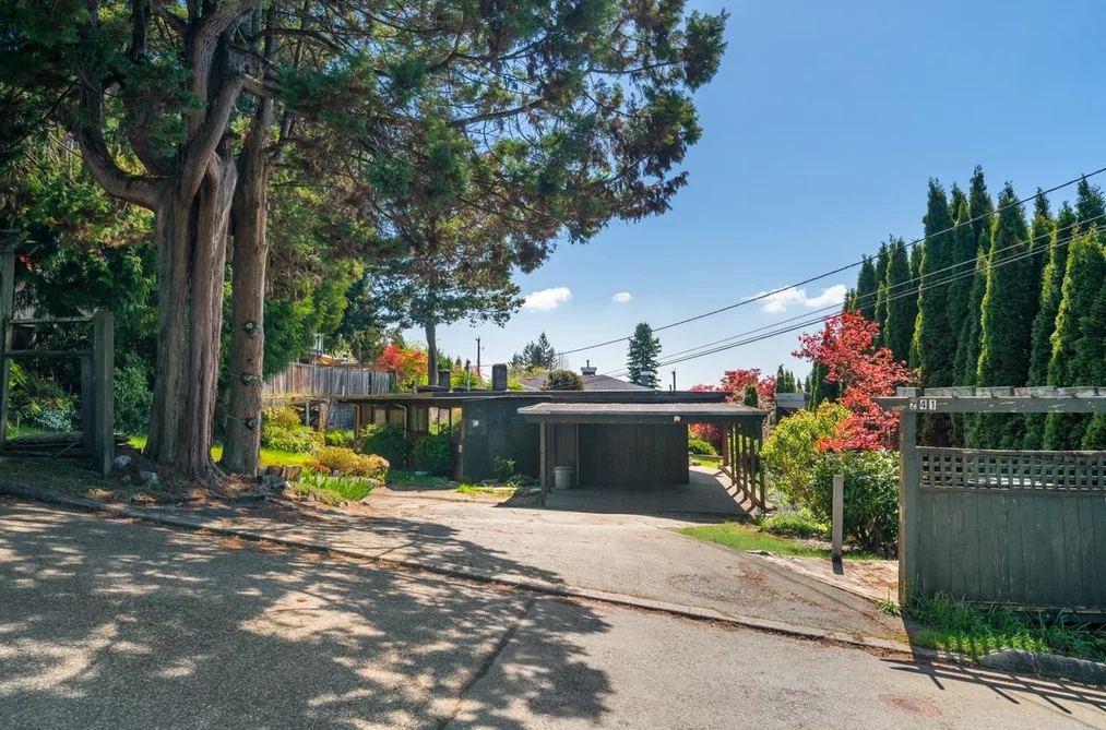 241 W BALMORAL ROAD, North Vancouver BC V7N 2T9, North Vancouver BC — Residential for Sale - Photo 3