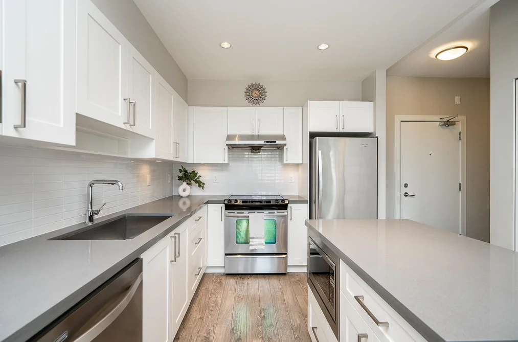2410 963 CHARLAND AVENUE, Coquitlam BC V3K 0E2, Coquitlam BC — Residential for Sale - Photo 3