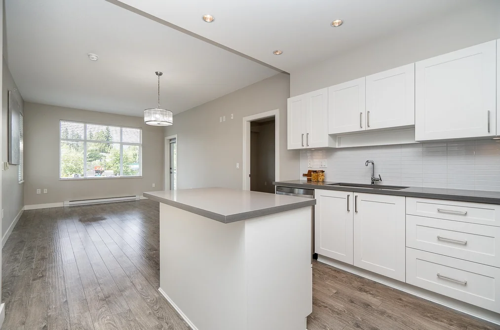 2410 963 CHARLAND AVENUE, Coquitlam BC V3K 0E2, Coquitlam BC — Residential for Sale - Photo 4