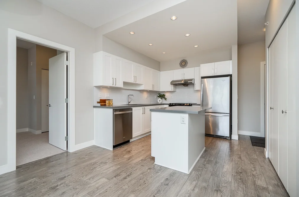 2410 963 CHARLAND AVENUE, Coquitlam BC V3K 0E2, Coquitlam BC — Residential for Sale - Photo 6