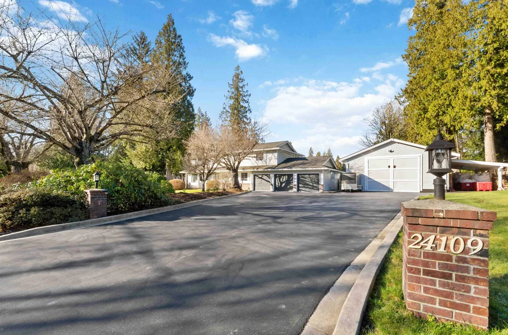 House for sale at 24109 124 Avenue Maple Ridge British Columbia - MLS: R3096414