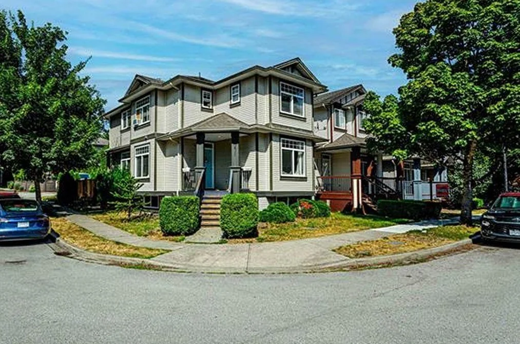 House for sale at 24167 102b Avenue Maple Ridge British Columbia - MLS: R3113451