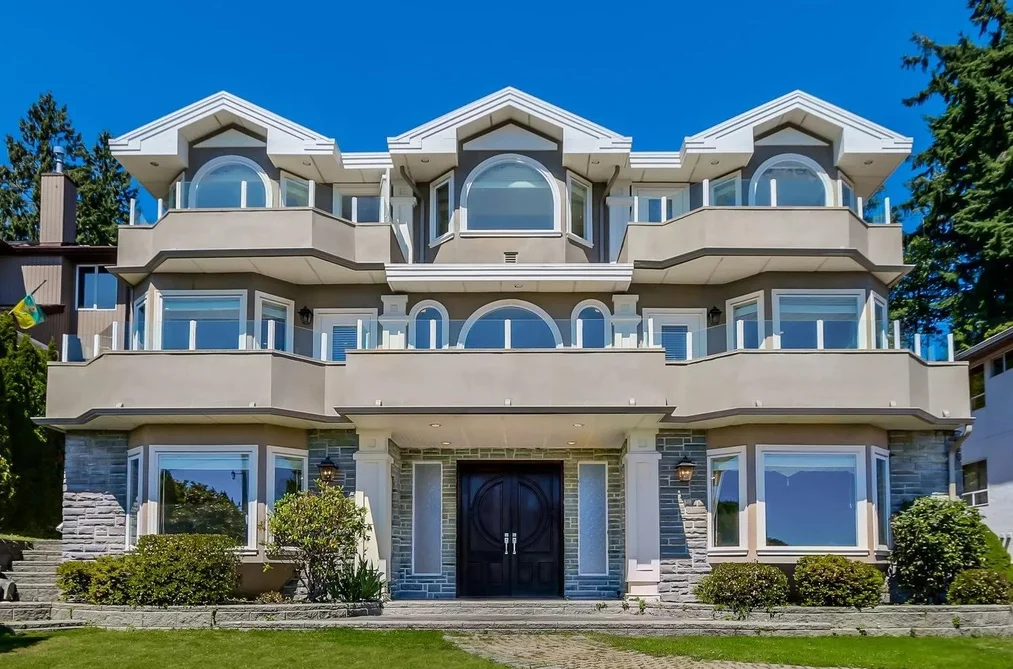 House for sale at 2417 Skilift Road West Vancouver British Columbia - MLS: R3135846