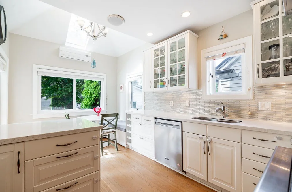 242 W 21ST AVENUE, Vancouver BC V5Y 2E5, Vancouver BC — Residential for Sale - Photo 6