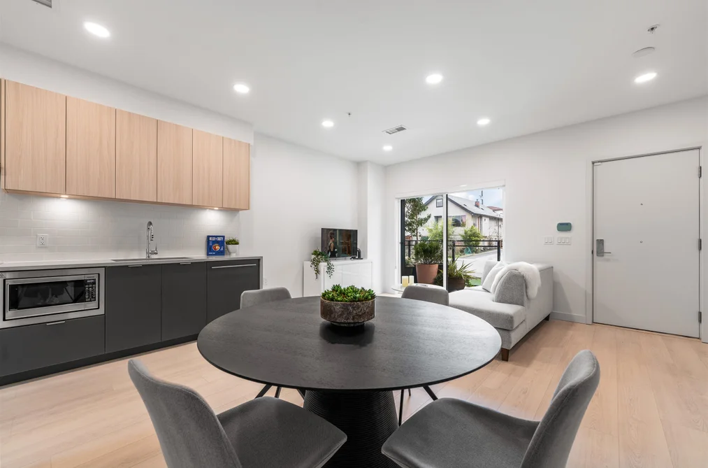 2421 GRANT STREET, Vancouver BC V5K 3G5, Vancouver BC — Residential for Sale — Photo 10 of 28