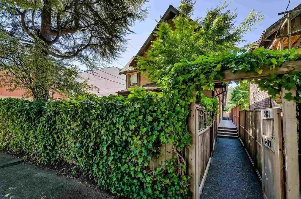 2421 TRAFALGAR STREET, Vancouver BC V6K 3T2, Vancouver BC — Residential for Sale - Photo 2