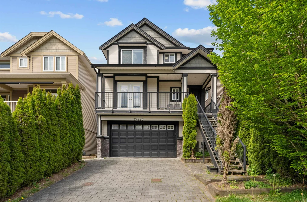 House for sale at 24225 103a Avenue Maple Ridge British Columbia - MLS: R3148032