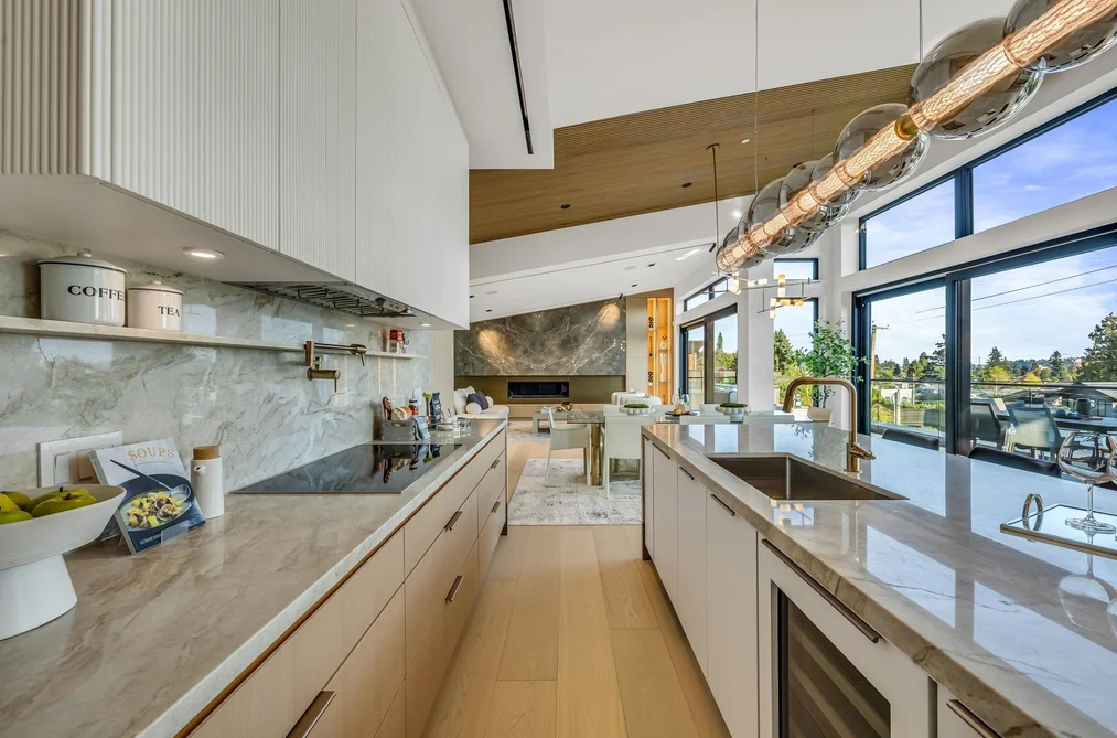 2423 MATHERS AVENUE, West Vancouver BC V7V 2H9, West Vancouver BC — Residential for Sale - Photo 7