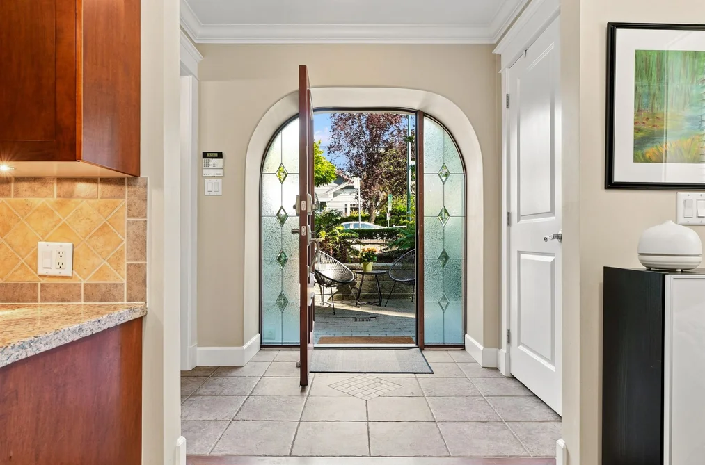 2425 Larch Street, Vancouver, BC - MLS: R3179911 - Photo 6 2425 Larch Street, Vancouver, BC - MLS: R3179911 - Photo 6