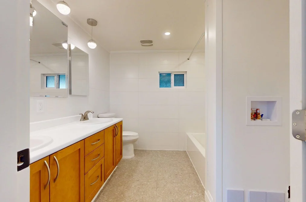 243-1830 Mamquam Road, Squamish, BC - Manufactured Home for Sale - Photo 17 of 29 243-1830 Mamquam Road, Squamish, BC - Manufactured Home for Sale - Photo 17 of 29
