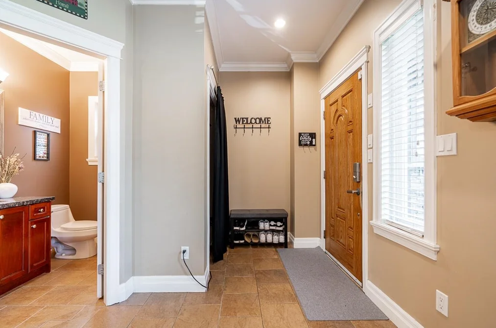 24330 102 AVENUE, Maple Ridge BC V2W 1J1, Maple Ridge BC — Residential for Sale - Photo 4