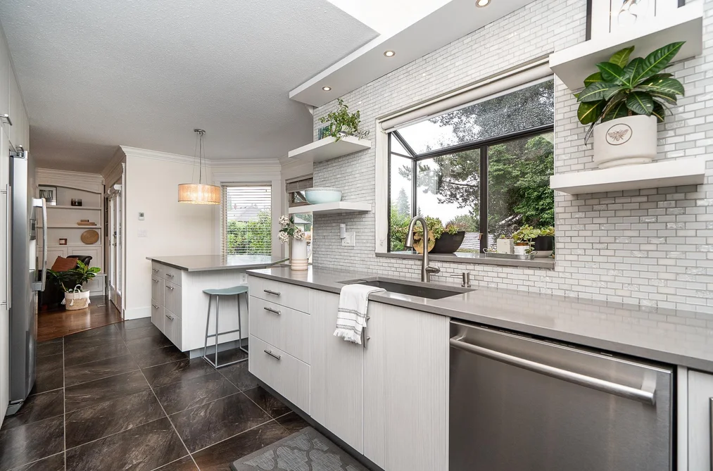 2436 LECLAIR DRIVE, Coquitlam, BC — Residential for Sale — Photo 11 of 40