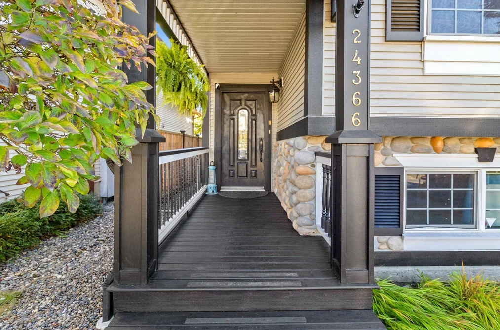 24366 102 Avenue, Maple Ridge, BC - MLS: R3180009 - Photo 3 24366 102 Avenue, Maple Ridge, BC - MLS: R3180009 - Photo 3