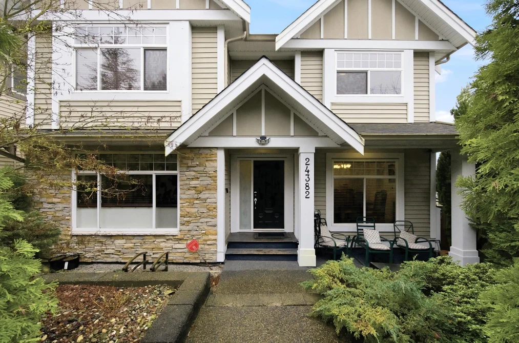 House for sale at 24382 104 Avenue Maple Ridge British Columbia - MLS: R3118498