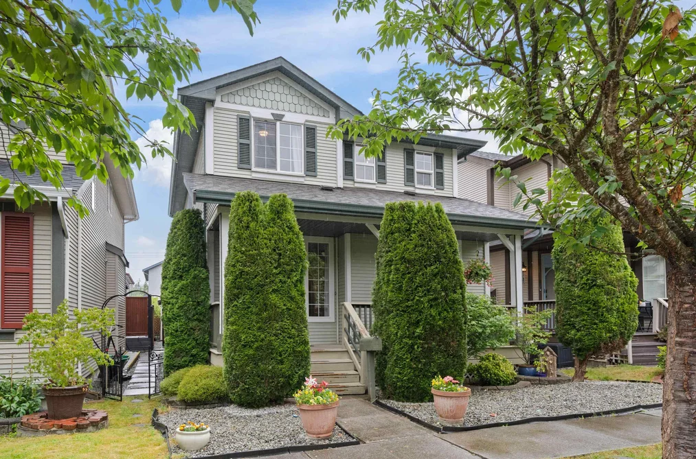 House for sale at 24383 101a Avenue Maple Ridge British Columbia - MLS: R3141282