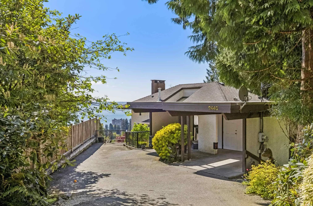 2440 QUEENS AVENUE, West Vancouver BC V7V 2Y6, West Vancouver BC — Residential for Sale - Photo 3