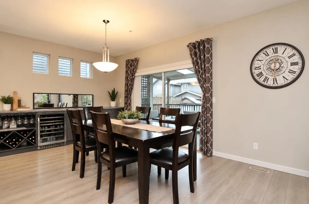 24408 113A Avenue, Maple Ridge, BC - House for Sale - Photo 7 of 40 24408 113A Avenue, Maple Ridge, BC - House for Sale - Photo 7 of 40