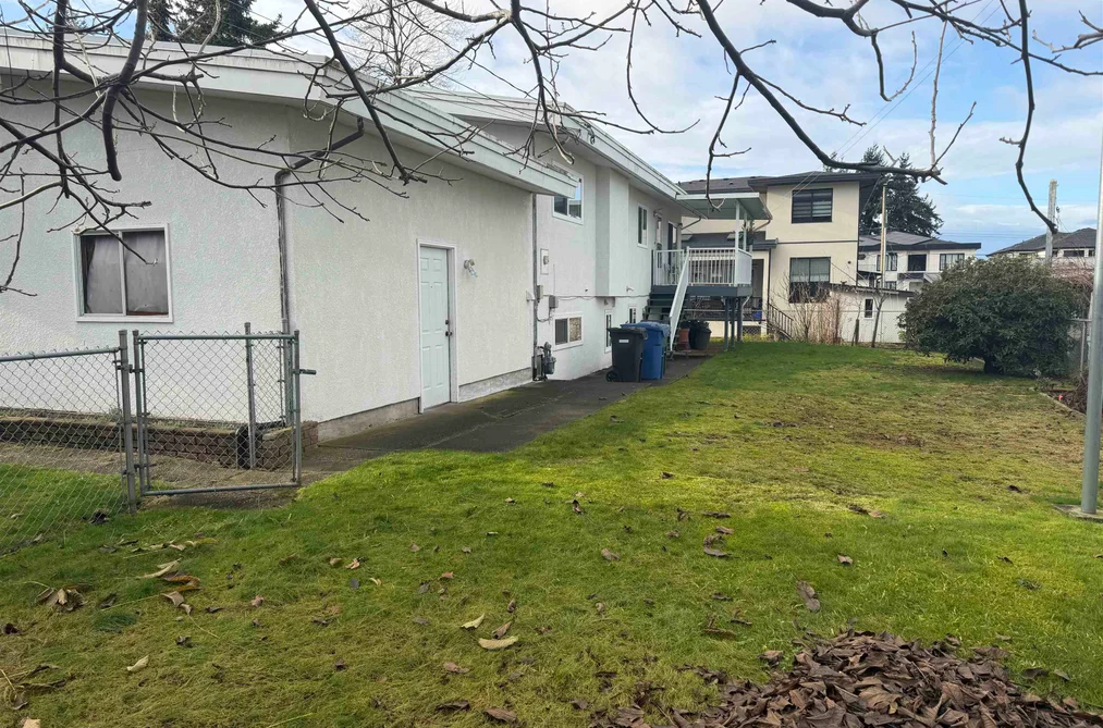 2449 ADELAIDE STREET, Abbotsford BC V2T 3L9, Abbotsford BC — Residential for Sale - Photo 7