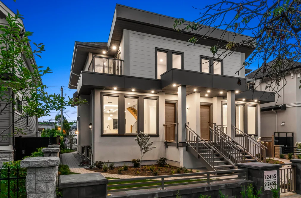 Half Duplex for sale at 2455 W 10th Avenue Vancouver British Columbia - MLS: R3101326