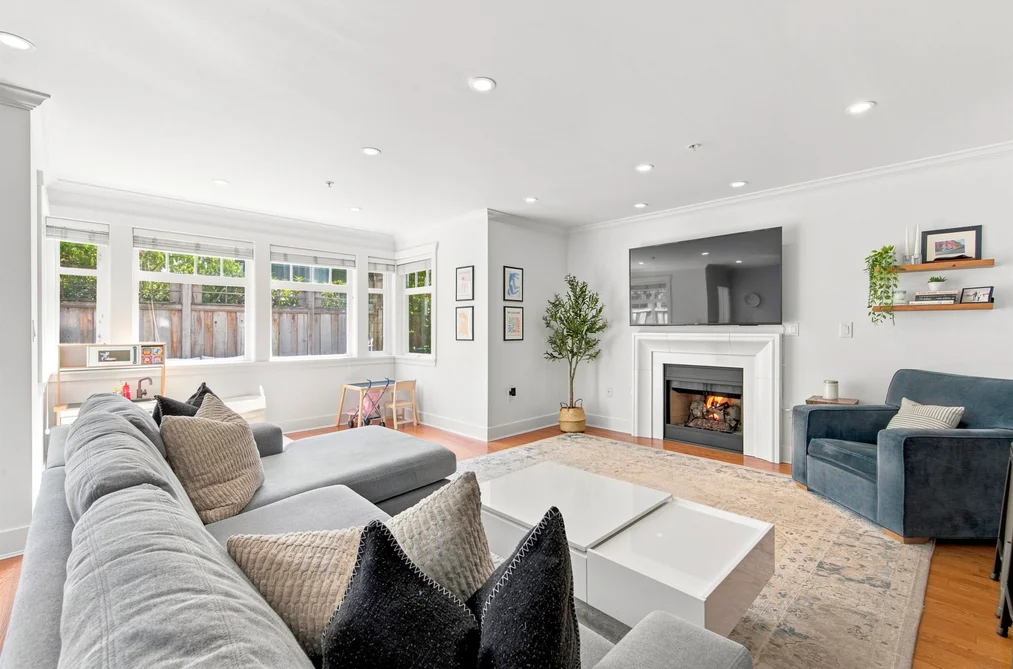 Townhouse for sale at 2460 Sasamat Street Vancouver British Columbia - MLS: R3155653